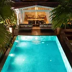B&B Monje Alacati *