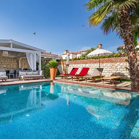 Monje Alacati * Cesme