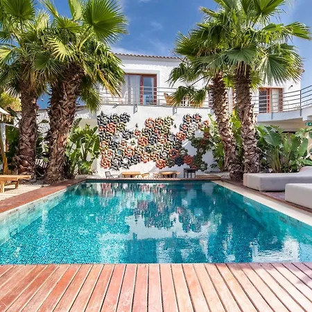 Monje Alacati فندق مبيت وإفطار