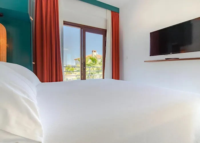 住宿加早餐酒店 Monje Alacati